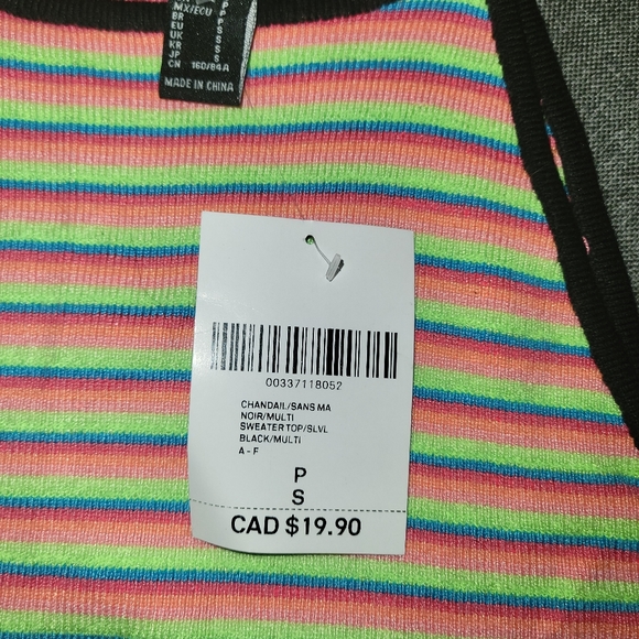 BNWT tank from forever 21❌SOLD❌ - Picture 2 of 2